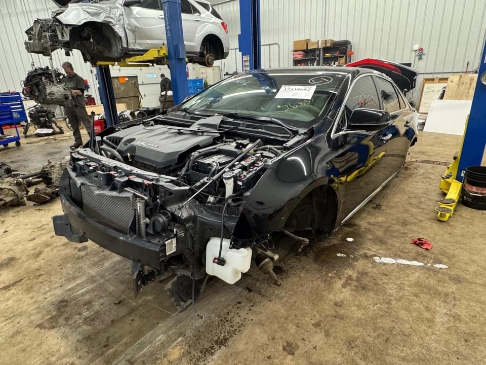 Compresor de aire CADILLAC XTS (control de resortes neumáticos traseros) 13 14 15 16 17 18  Foto 3 de 3