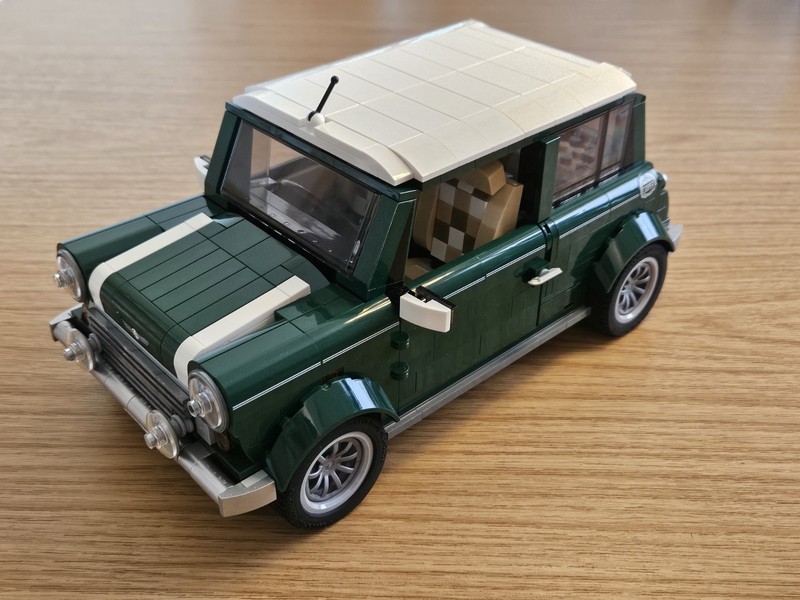 Lego Creator Expert 10242 Mini Cooper Complete with instructions NO BOX