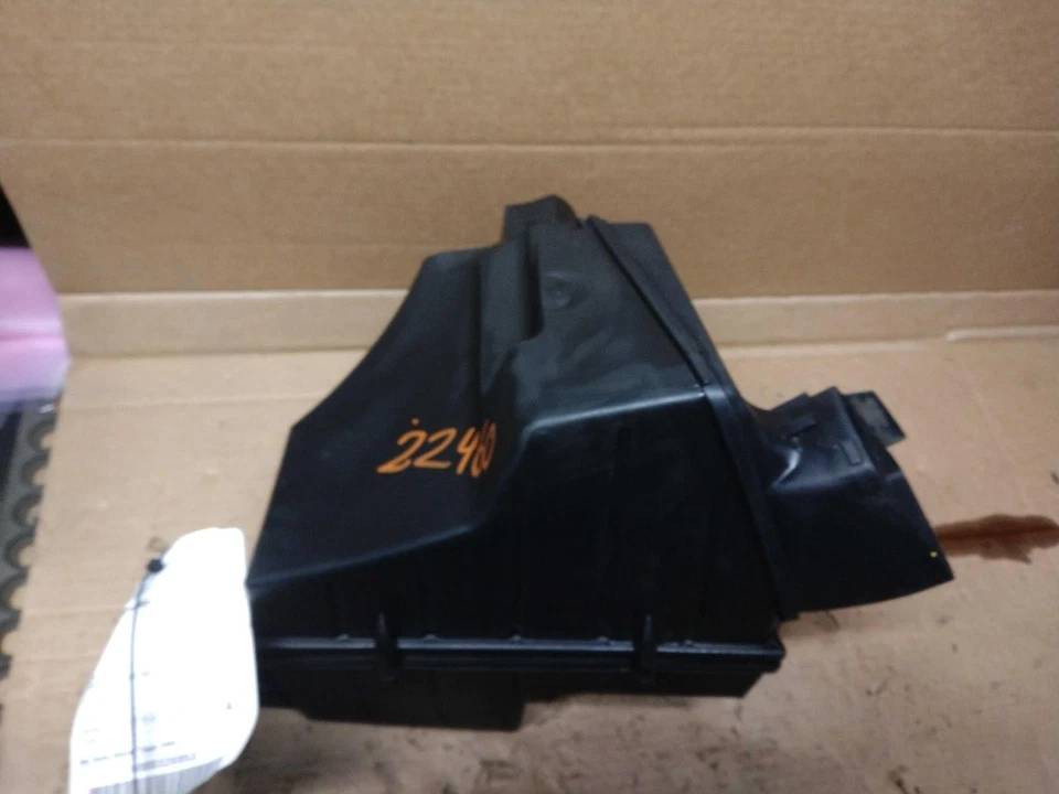 Conjunto de filtro de aire usado se adapta a: BMW 328I 2011 3,0 grado A Foto 2 de 4