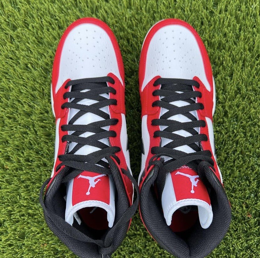 Nike Air Jordan 1 Mid TD Chicago Football Cleats Men's Size 12 IN