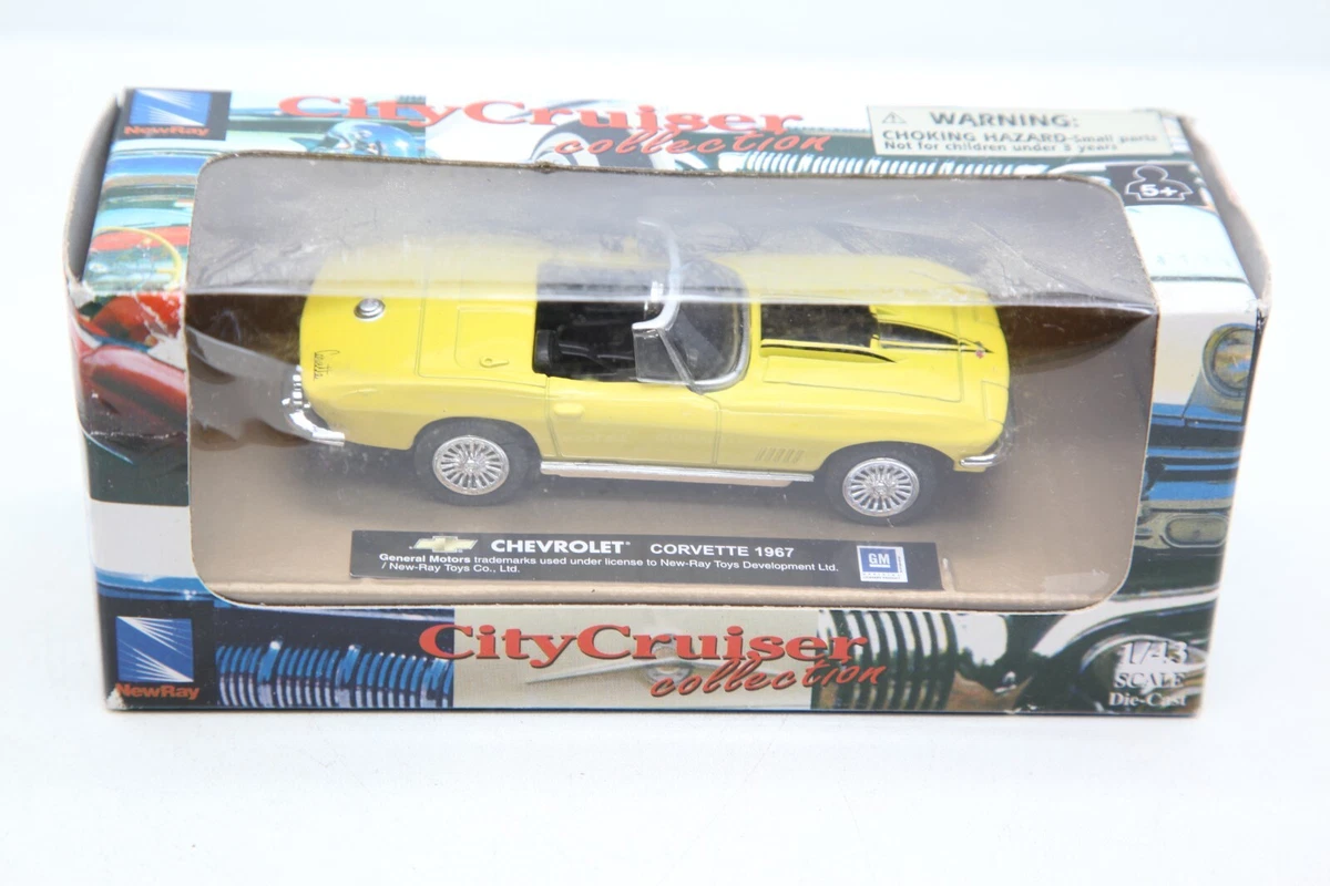 Voiture Miniature Chevrolet Corvette 1967 Jaune - Échelle 1/43 - NewRay - Modèle Collection Américaine - 13