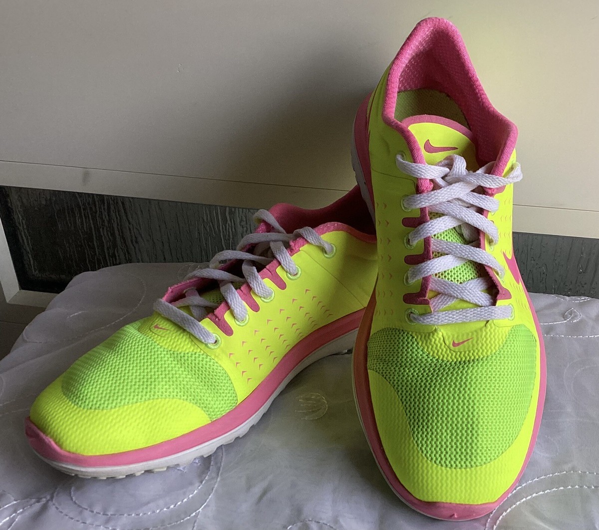 nike size 4y in women's
