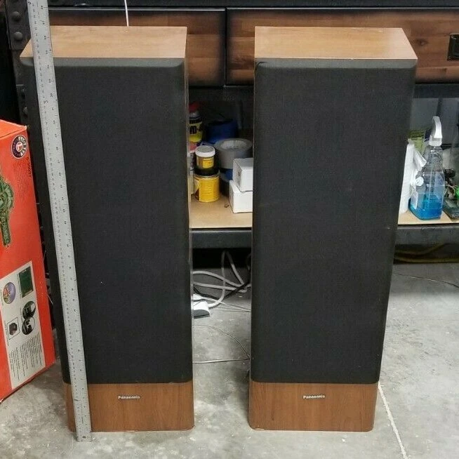 2 Panasonic 3 way Tower Speakers Model SB ZR820