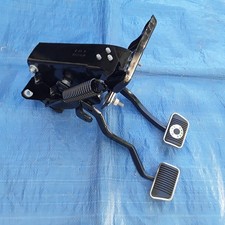Ford.6768 Mustang.reconditioned Oem Clutch And Power Disc Brake Pedal Assembly. Ford.6768 Mustang.reconditioned Oem Clutch And Power Disc Brake Pedal Assembly.