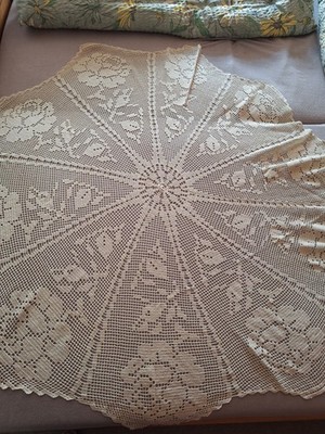 Tischdecke, rund, gehäkelt, handgefertigt, 147x147cm, beige, Vintage, Boho-Style