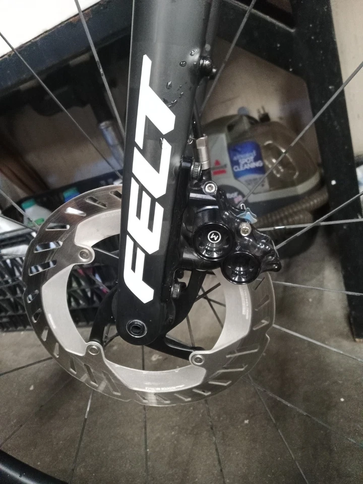 Bicicleta de estrada 2018 de feltro Vr3 personalizada carbono total - Imagem 4 de 4