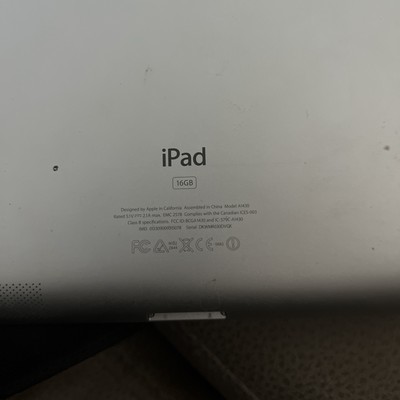 Apple iPad (3rd Generation) A1430 32 GB, Wi-Fi + 4G, 9.7 in