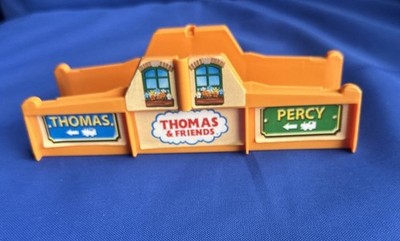 Thomas The Train Big Loader Track Loading Dock Building Tomy 