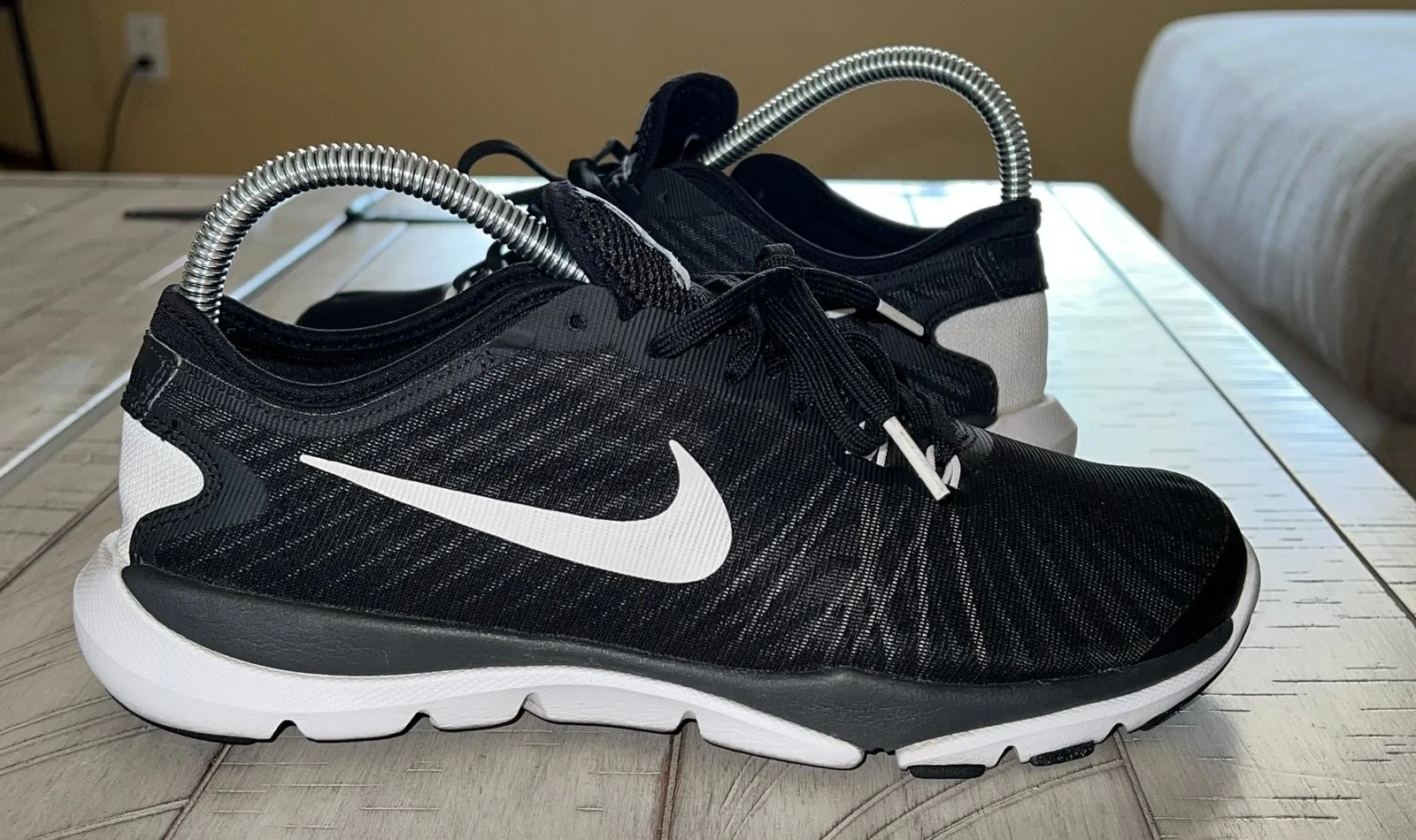 Baskets / chaussures femme Nike Training Flex Supreme TR4 823668 002, pointure 7,5