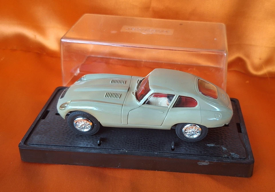 Coche Jaguar E Type - Stabo Car - Tipo Scalextric - - Imagen 2 de 4