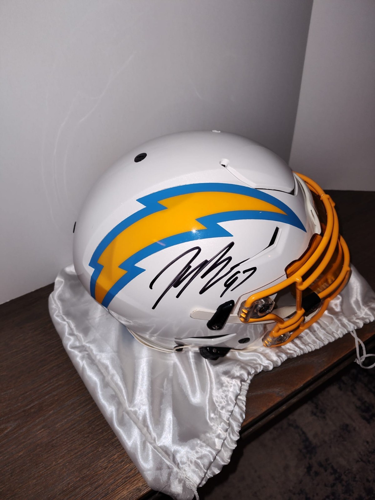 Joey Bosa Autographed Signed Los Angeles Chargers LA Chargers F/S SpeedFlex Helmet - Beckett W Hologram 