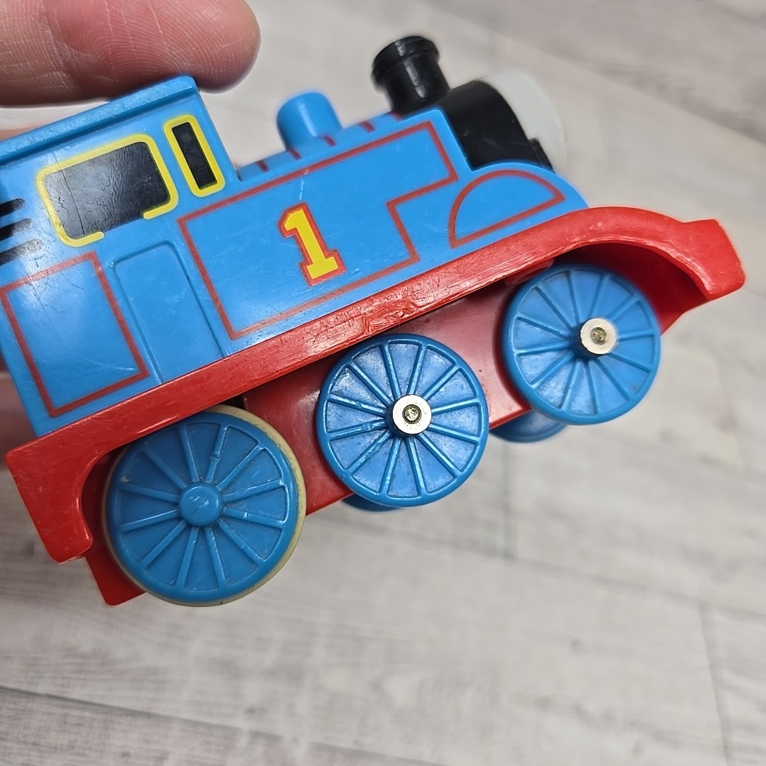 Vintage 2004 Thomas The Tank Engine Pull-Back Plastic Toy Train