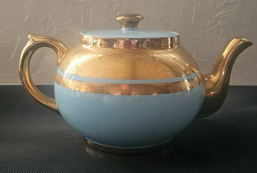 Teapot GIBSON & SONS Ltd England Powder Blue & Gold Accents #5632 Vintage