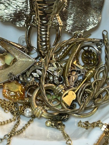 Vintage goldfarbenes Modeschmuck Konvolut: goldfarbene mystische Eule & Pfau - Bild 11 von 24