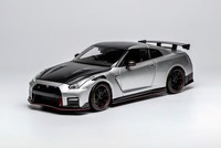 Motorhelix M83528 1/18 Nissan Nismo R35 Spezial Edition 2022 Modellauto