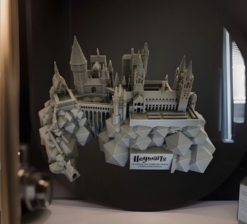 Hogwarts Castle from Harry Potter. 8 Inches Width- Black - Picture 3 of 4
