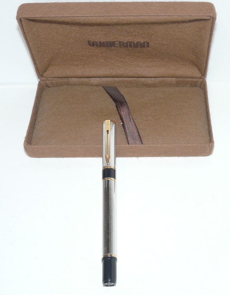 Stylo-plume Waterman Laureat attributs plaqué or et argent avec plume fine