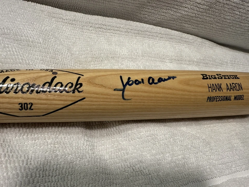 Murciélago autografiado por Hank Aaron en estado verdaderamente como nuevo. ¡¡¡No te pierdas esto DEBES VERLO!!!! Foto 4 de 4