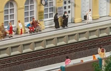 120100 Faller HO Kit of Modern platform for C track - NEW