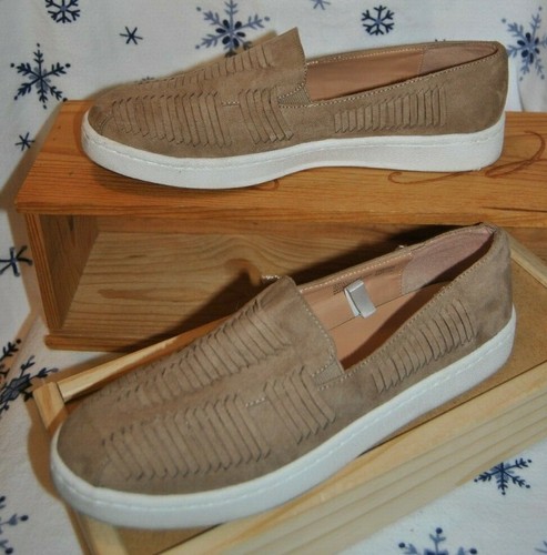 mossimo slip on shoes