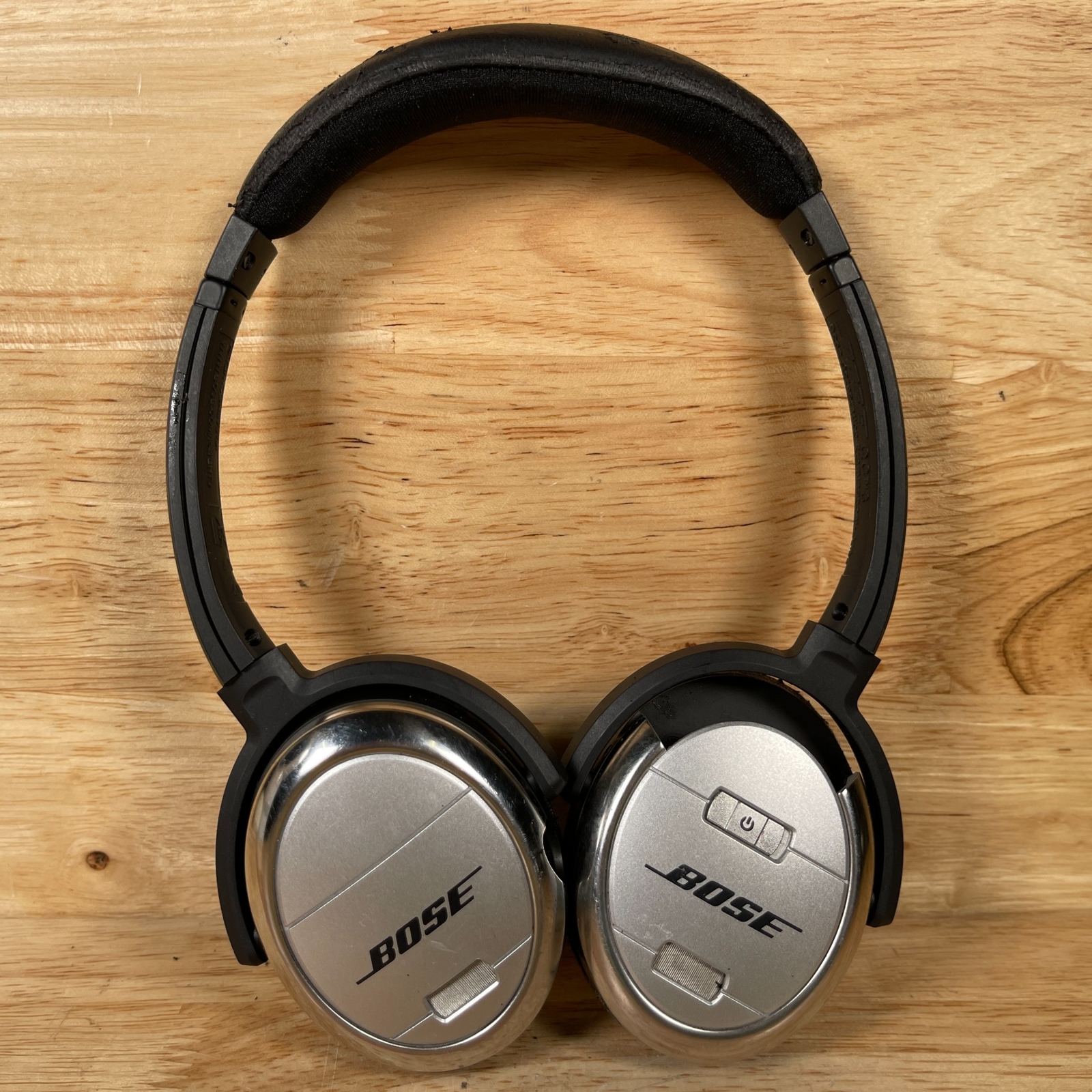 Bose QuietComfort 3 Acoustic Noise Cancelling Over Ear Headphones - For Part-image