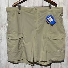 Columbia PFG Mens Size XXL Khaki Fishing Shorts UPF 50 Omni Shade Quick Dry