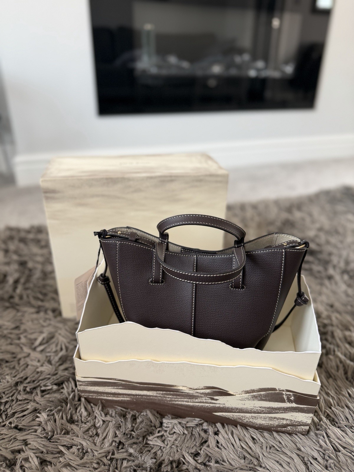 Polene Cyme Tote Nano EDITION TEXTURED EBONY RRP£350 image 8