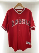 Majestic Sportswear L RED Used