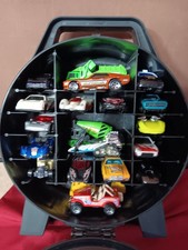 HOT WHEELS Lot Of 20 Cars And Trucks From 1990s With Tire Carrying Case