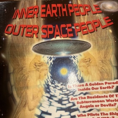 Inner Earth People and Outer Space People (Paperback or Softback)
