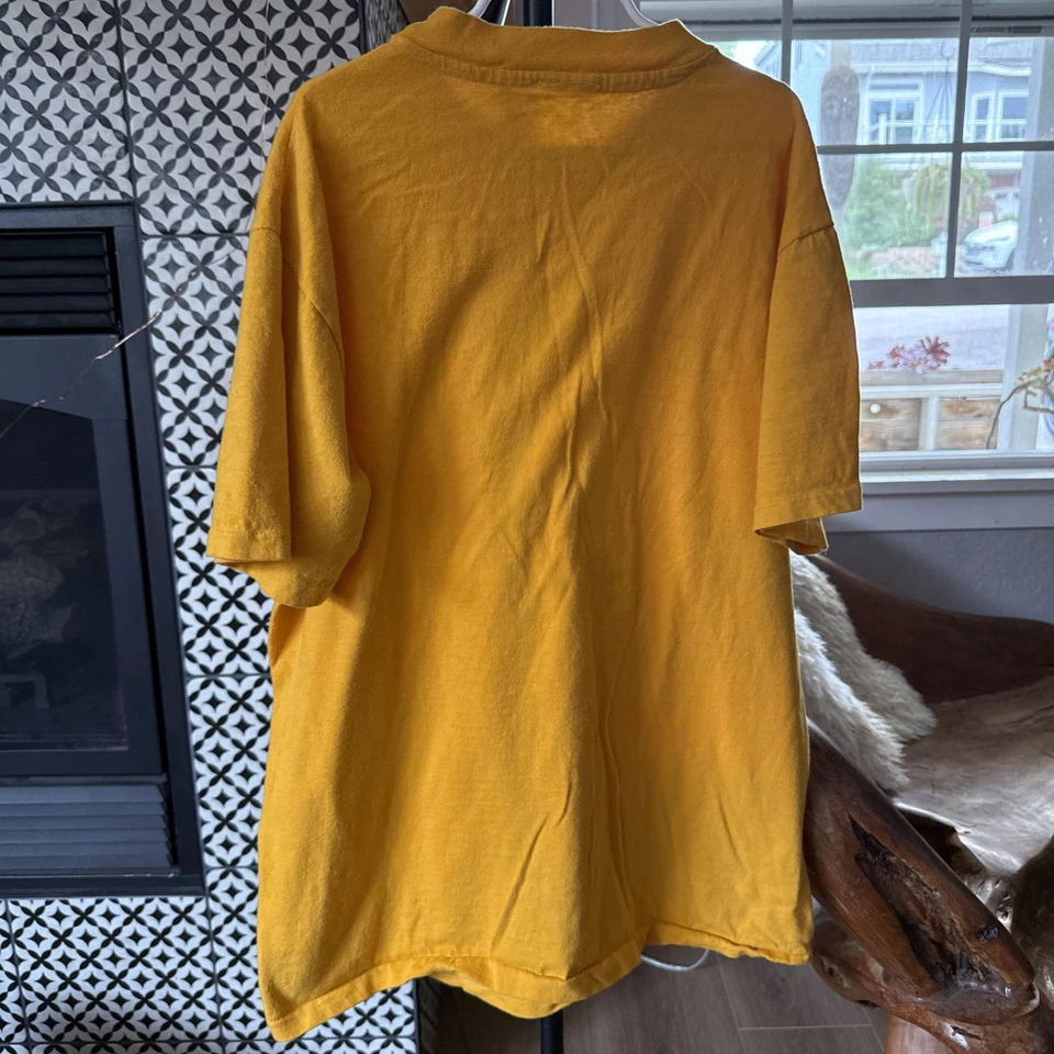 Camiseta Vintage 1982 "The Play" Cal Vs. Stanford Talla Pequeña Foto 2 de 3