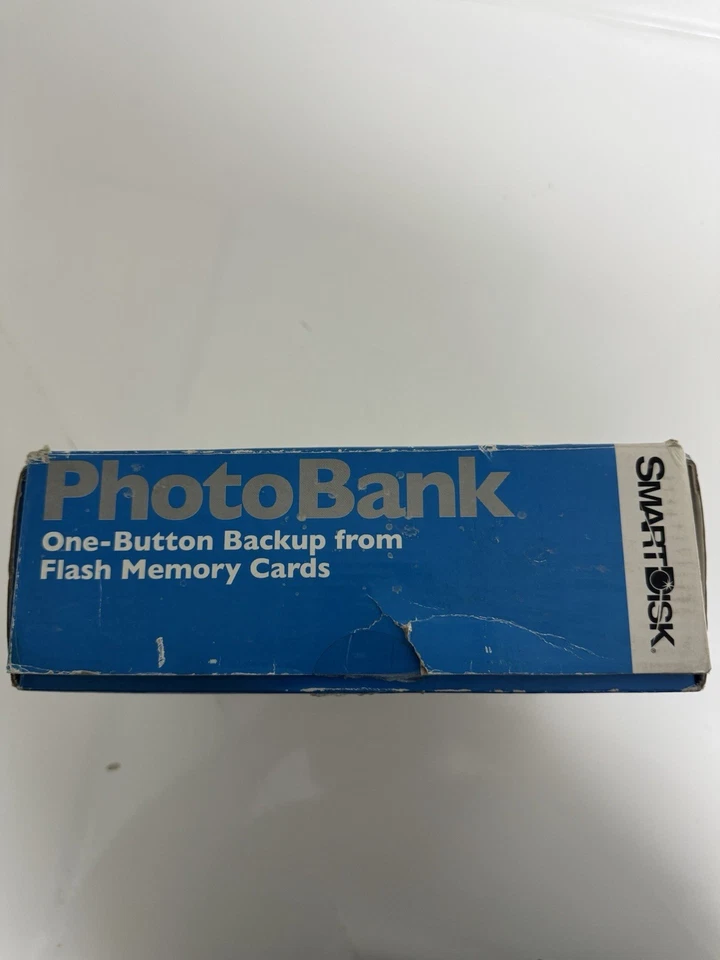 SmartDisk PhotoBank PB40 Silver USB 2.0 40GB Digital Transfer & Storage Device - Image 2 of 4