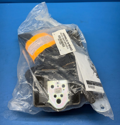 IMM IMM-F12332A Driver Seat Belt and Retainer Assembly For Thomas Buses