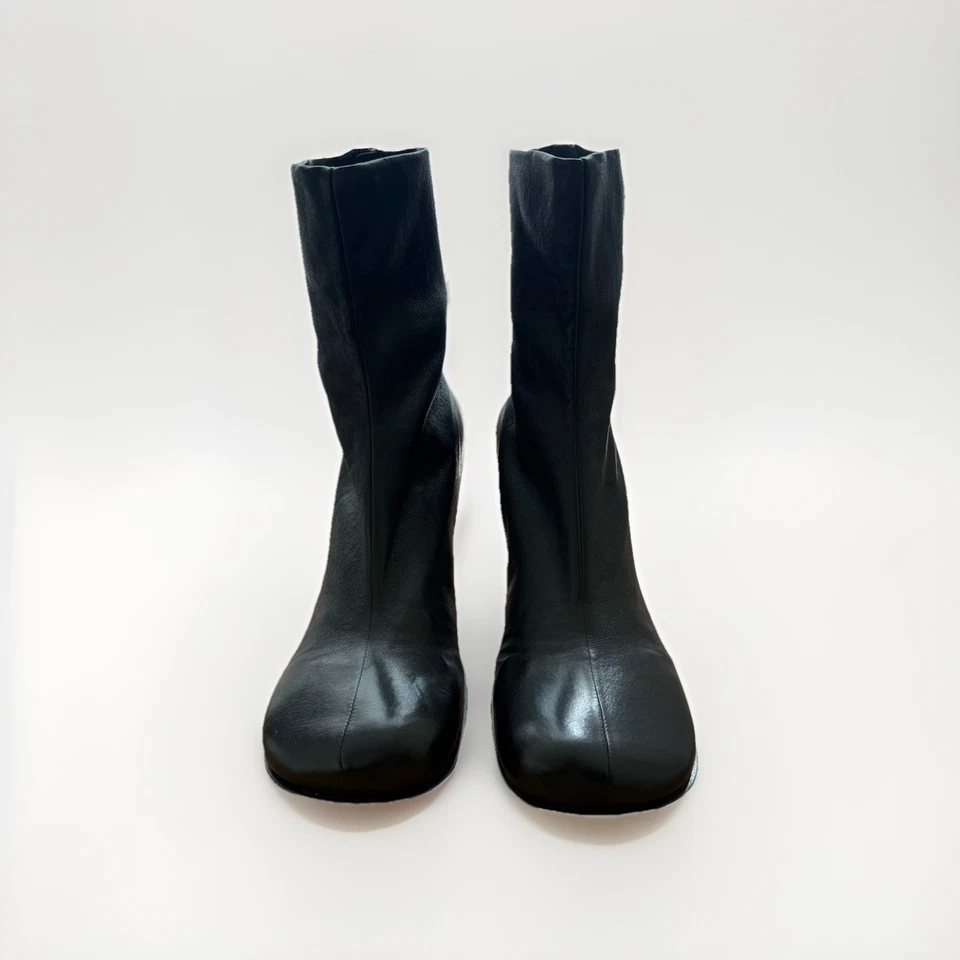 Bottega Veneta Bloc Ankle Boots | Black | Stretch Leather | Size 39 - Image 4 of 4