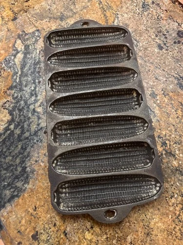 Vintage Wagner Ware Cast Iron Cornbread Corn Bread Stick Pan Made in USA