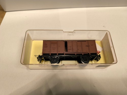 Trix Express H0 3453 gedeckter Güterwagen braun 11851 DB | Condition: Gebraucht