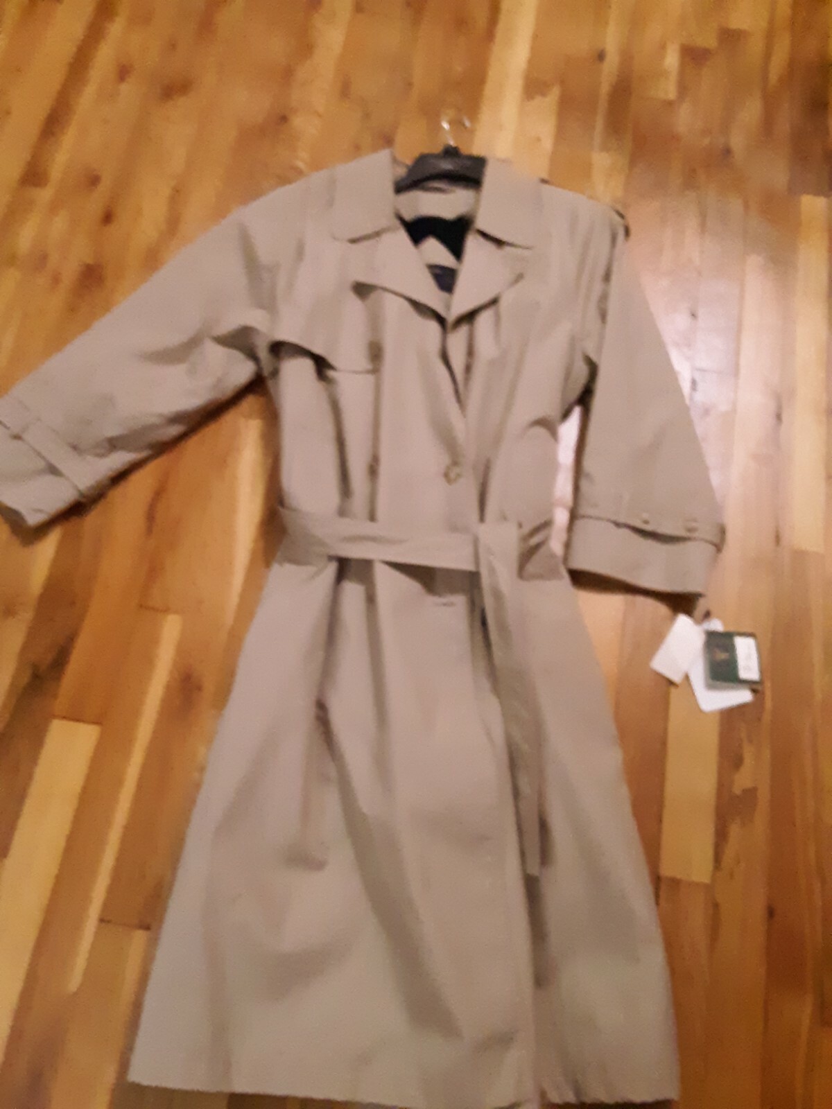Women's Charter Club Trench Raincoat with Zip-Out Liner & Rain Flap NWT Size 6 Regular-image