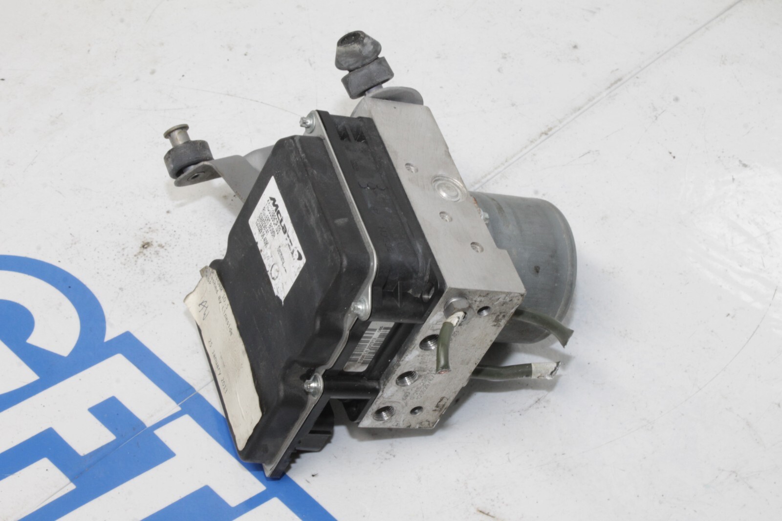 12-14 MCLAREN MP4-12C 12C OEM ABS ASR HYDRAULIC BLOCK 11C0389CP FACTORY STOCK