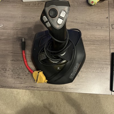 Logitech Wingman Extreme Digital 3D Video Game Flight Controller J-ZA10 Joystick