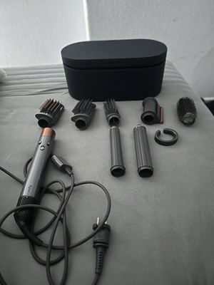 Dyson Airwrap Complete   Top Zustand + alle Aufsätze + Case
