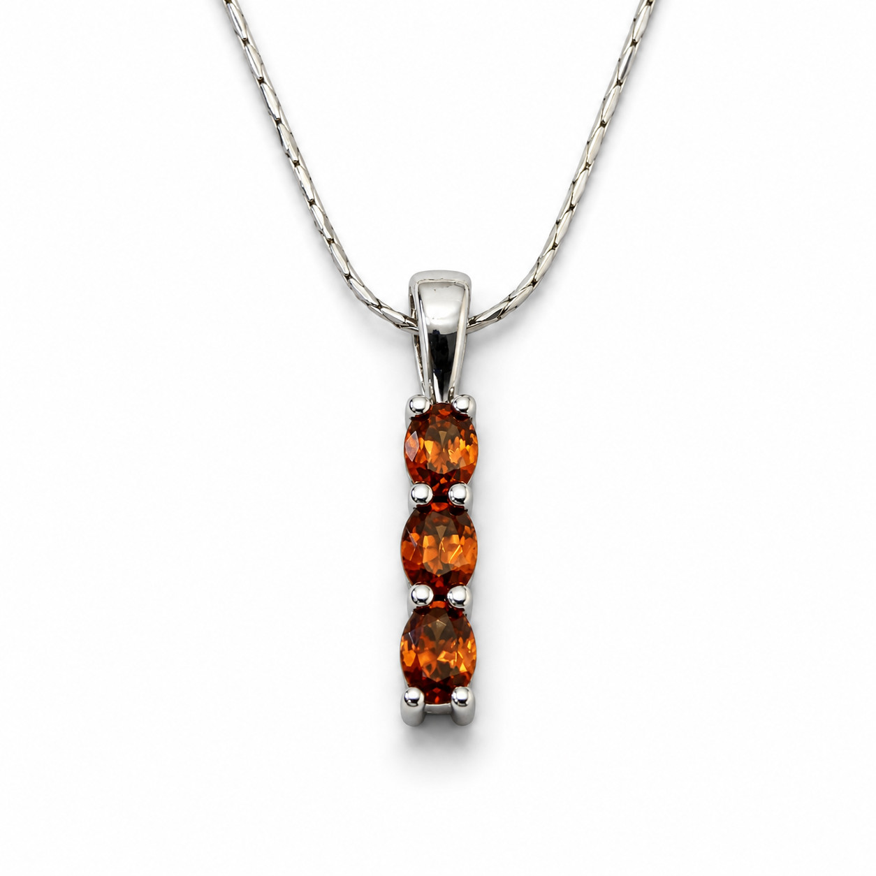 925 Sterling Silver Red Garnet Pendant Necklace 45cm Stamped January COA 2.8g