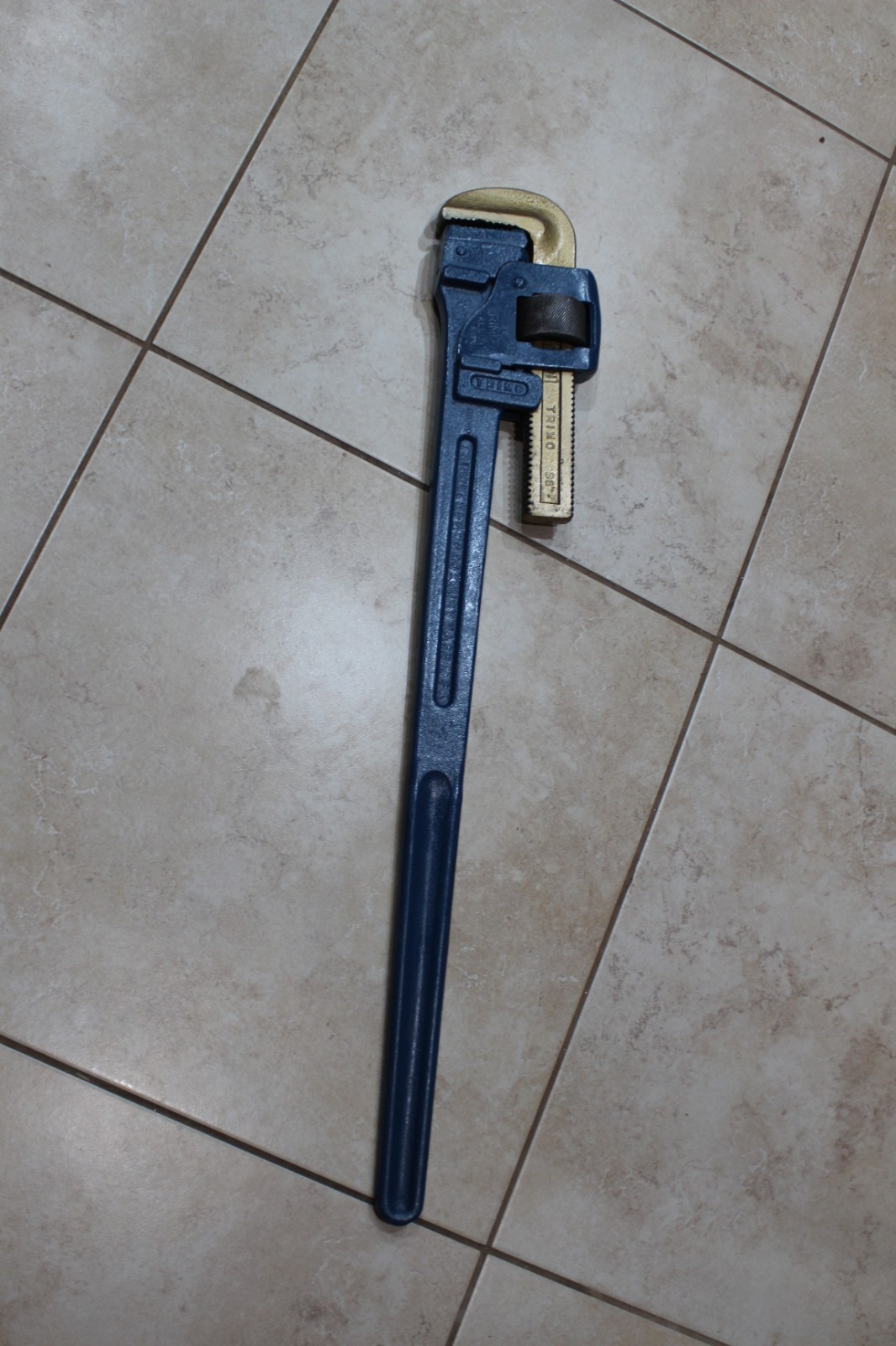 Vtg TRIMO Trimont 36” Heavy Duty Pipe Wrench Forged Steel PAT'D 3-6-18