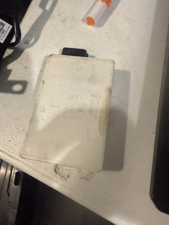 Sensor de estacionamiento de parachoques trasero GM Buick Enclave 2013-2017 OEM 84440527 izquierdo o derecho Foto 3 de 4