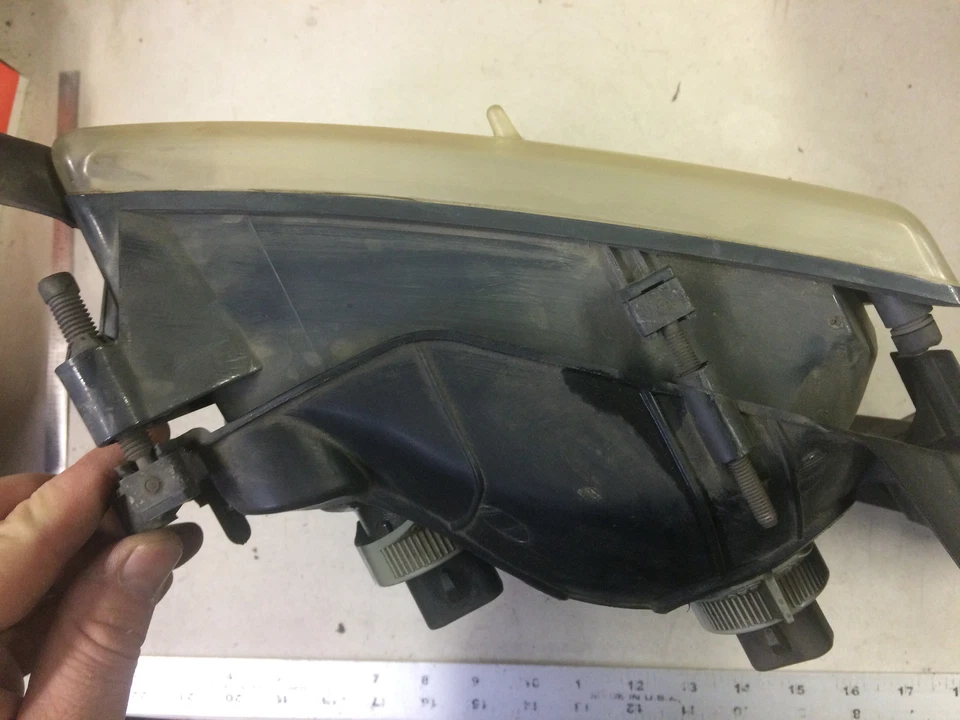 Conjunto de faros originales Chrysler Dodge 2500 Ram Sport diésel diestro/pasajero Foto 2 de 4