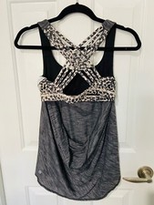 Lululemon Free To Be Wild Tank Size 6 Gray Animal Print Bra