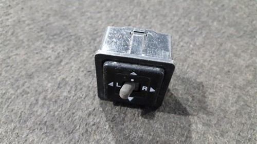 Mitsubishi Galant 1998 Wing mirror control switch (Exterior Mirror #251215-20