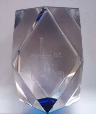 1 3/4'' Washington D.C. 3D Laser Etched Crystal Glass Paperweight MONUMENTS Blue!