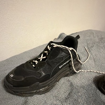 Balenciaga Triple S Men's Black Low Top Lace-Up Athletic Sneaker
