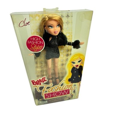 Cloe Bratz Doll FASHION SHOW #362654 The Only Girls With a Passion for Fashion!!