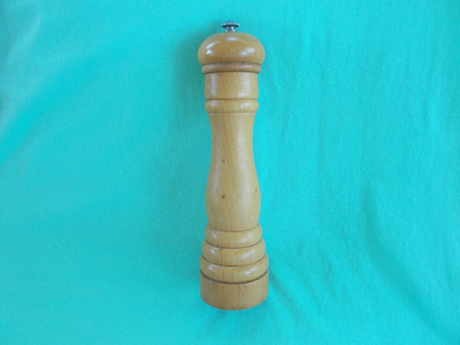 Peugeot 10" Wooden Pepper Mill